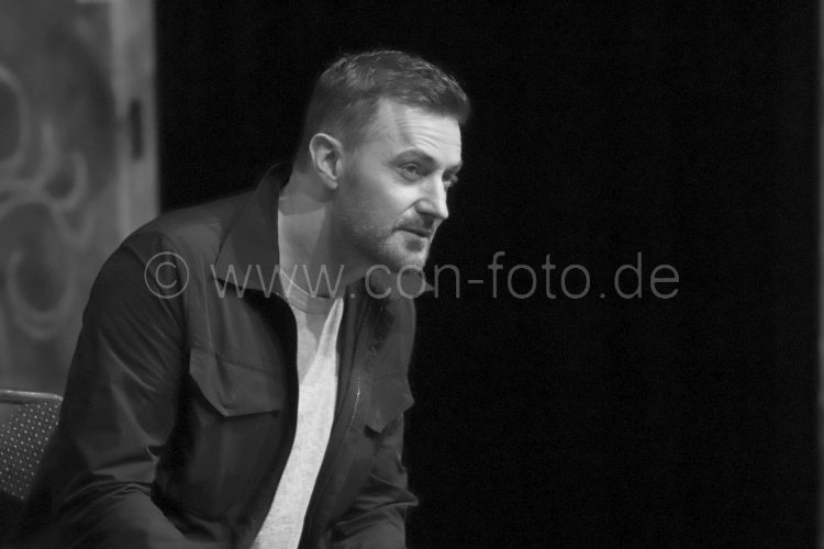 Richard Armitage