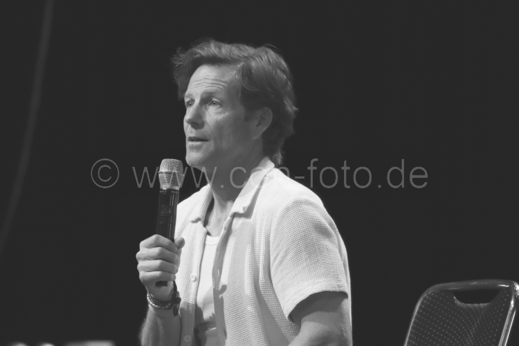 Jamie Bamber