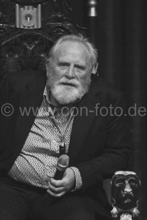 James Cosmo