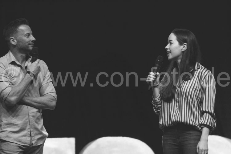 Anna Popplewell mit Craig Parker