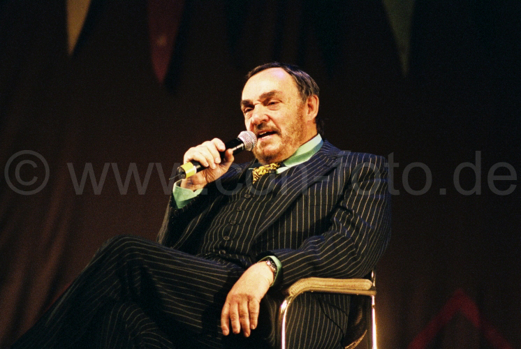 John Rhys-Davis