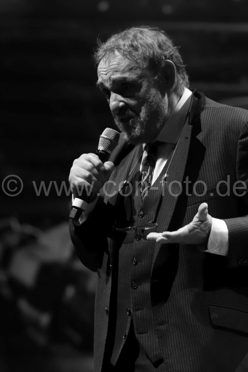 John Rhys-Davis