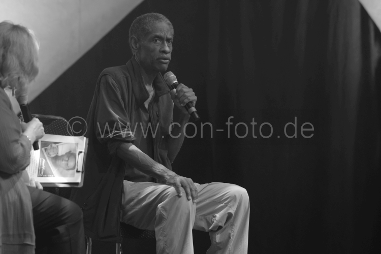 Tim Russ